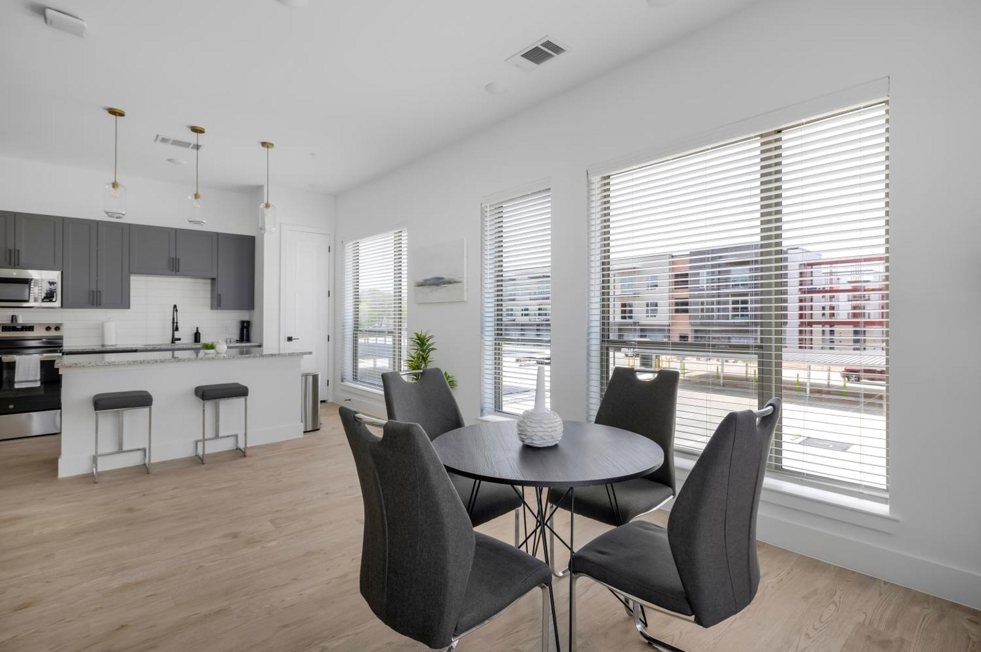 Railyard Apartments By Barsala デントン 部屋 写真